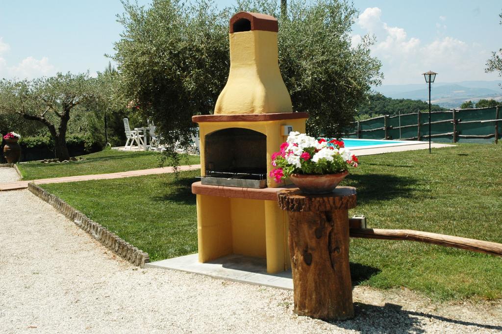 A Deruta, Casale con Salone per i 100 GIORNI AGLI ESAMI in Umbria